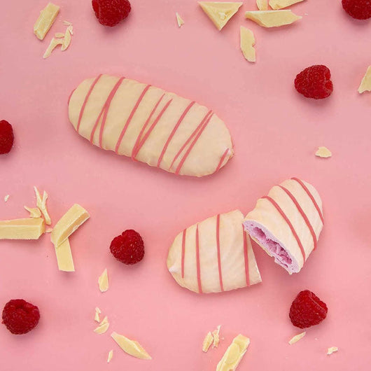 Flower & White - Meringue Bar - Raspberry Crumble