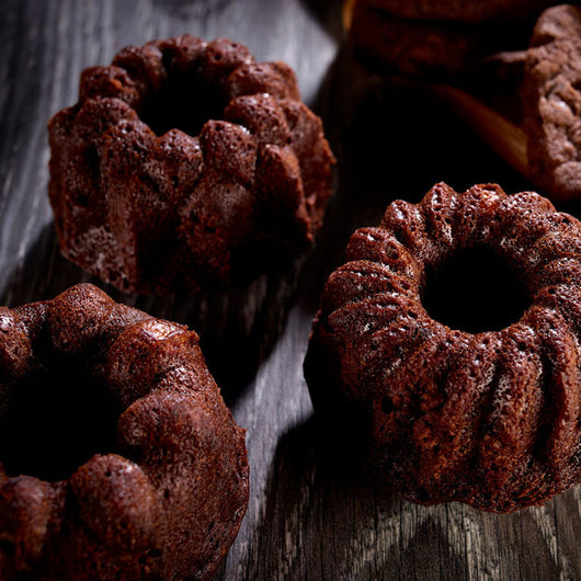 Bakery Bargain : Hearts & Bundts